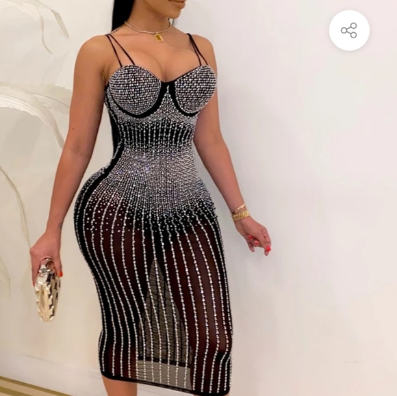 Dress - Picture 2 of 2